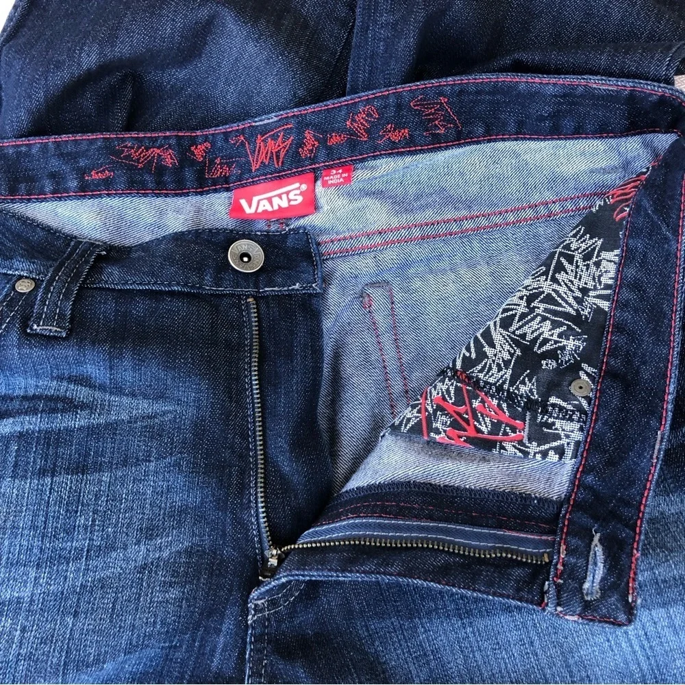 Vans RN96277 Cotton Blend Dark‎ Wash Whiskered Straight Leg Jeans Size 34